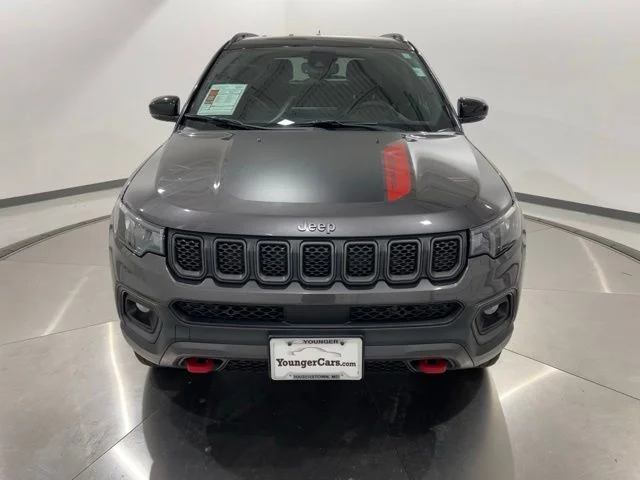 Used 2023 Gray Jeep Trailhawk image 8