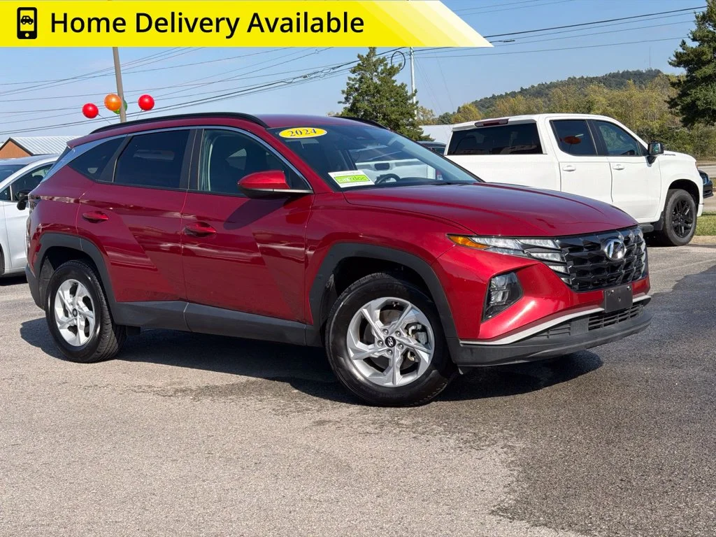 Used 2024 Red Hyundai SEL image 1