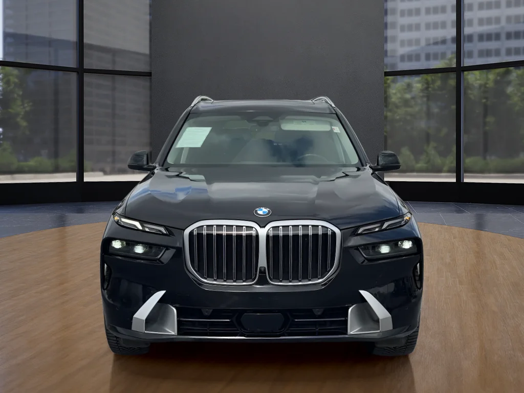 Used 2025 Black BMW xDrive40i image 8