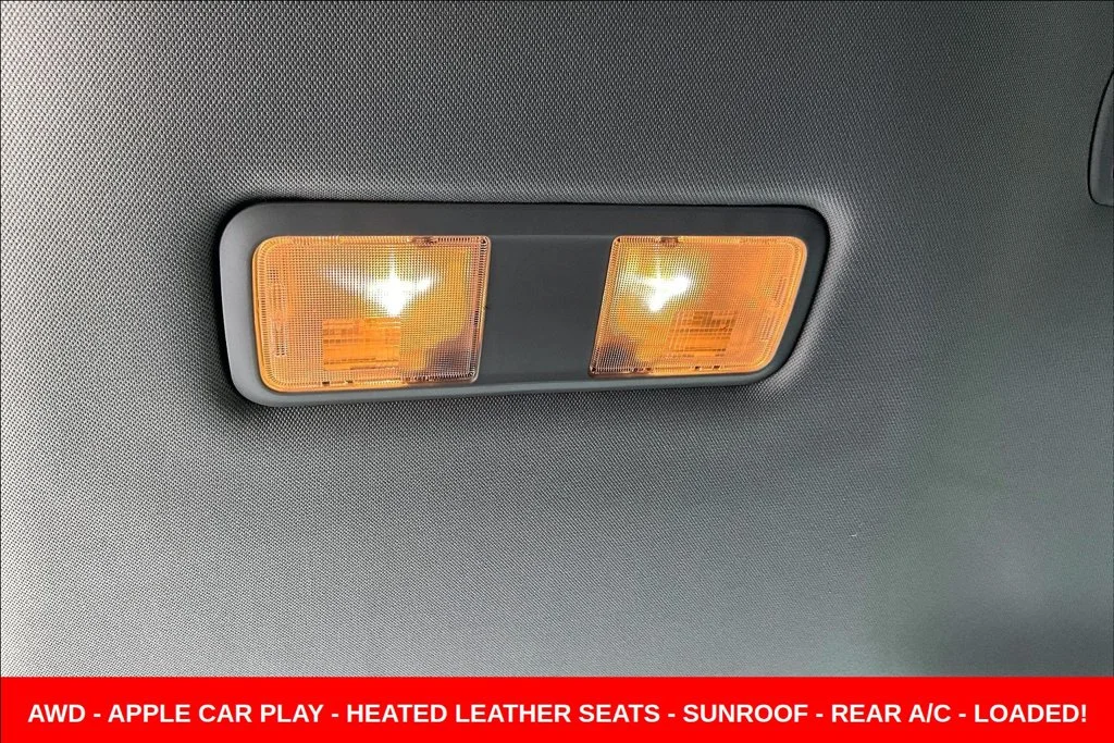 Used 2021 Silver Toyota XLE image 11