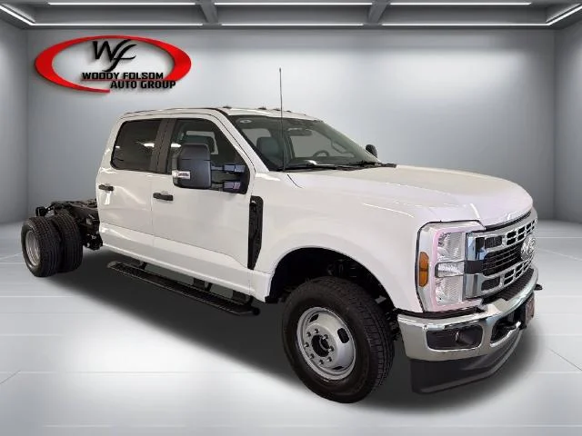 New 2027 Oxford White Ford F-350® XL image 19