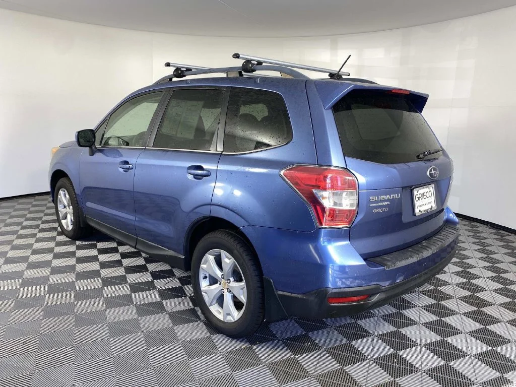 Used 2015 Quartz Blue Subaru 2.5i Limited image 6