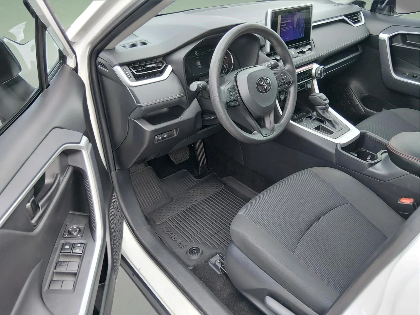 Used 2025 Ice Cap Toyota LE image 15