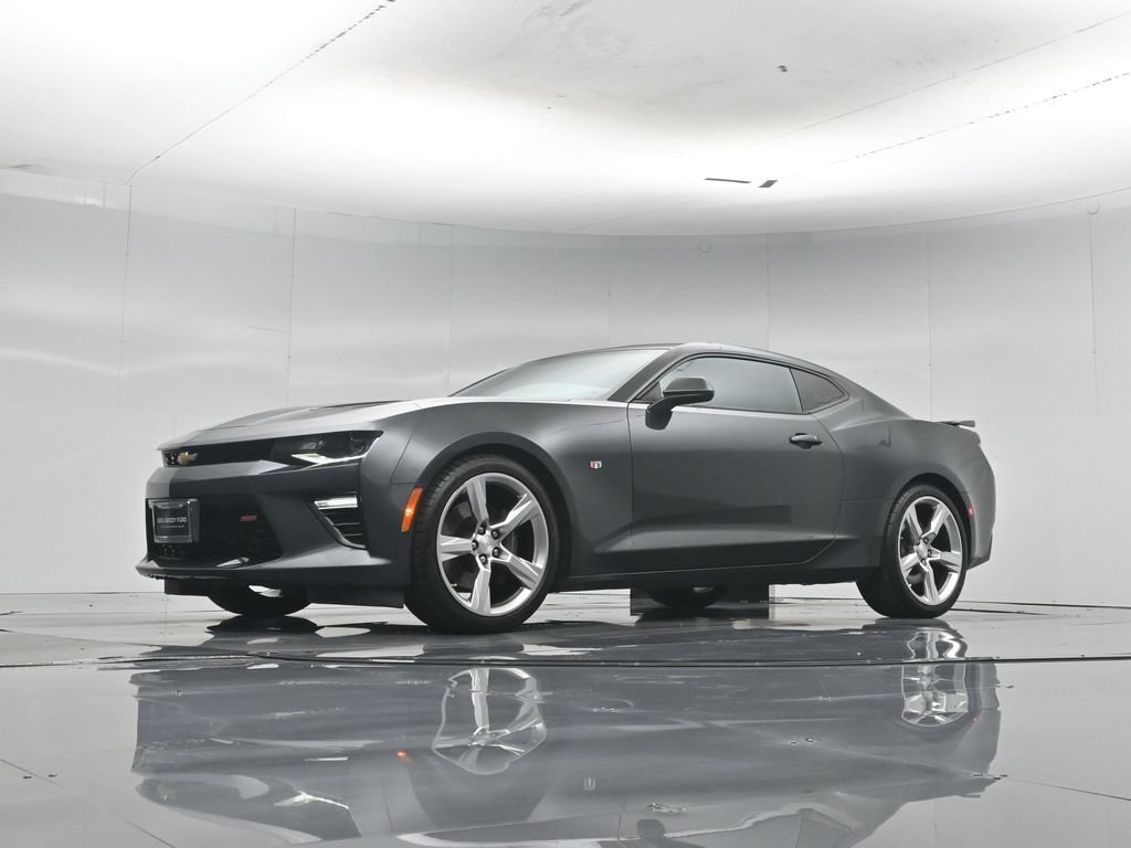 Used 2018 Gray Chevrolet SS image 43