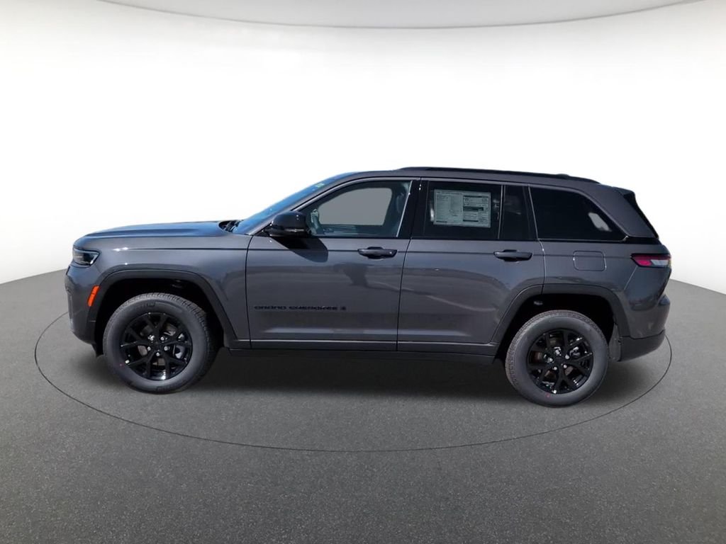New 2026 Baltic Gray Metallic Clear-Coat Exterior Paint Jeep Altitude image 10