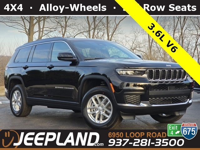 New 2026 Diamond Black Crystal Pearl-Coat Exterior Paint Jeep Laredo image 1