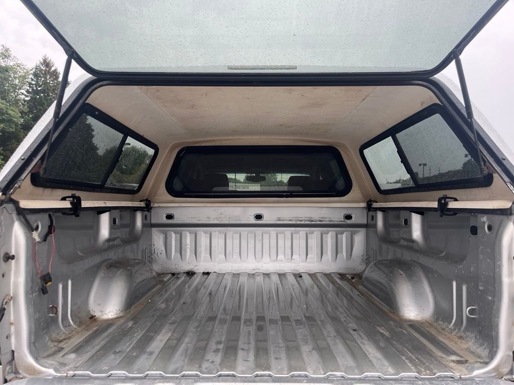 Used 2015 Quicksilver Metallic GMC SLE image 11