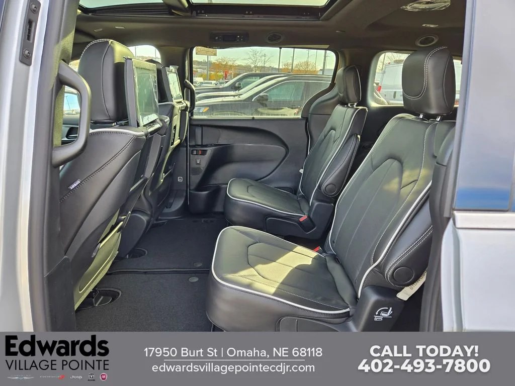 2026 Chrysler Pacifica Limited - Photo 26