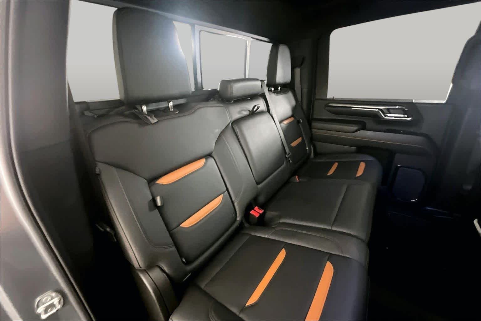 Used 2024 Sterling Metallic GMC AT4 image 20
