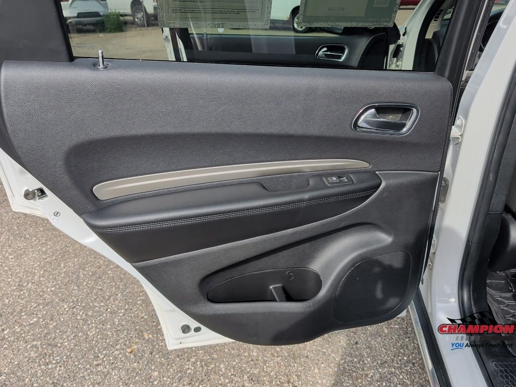 Used 2017 White Dodge SXT image 16