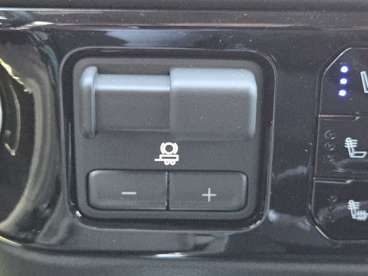 2026 GMC Sierra 2500HD SLT - Photo 14