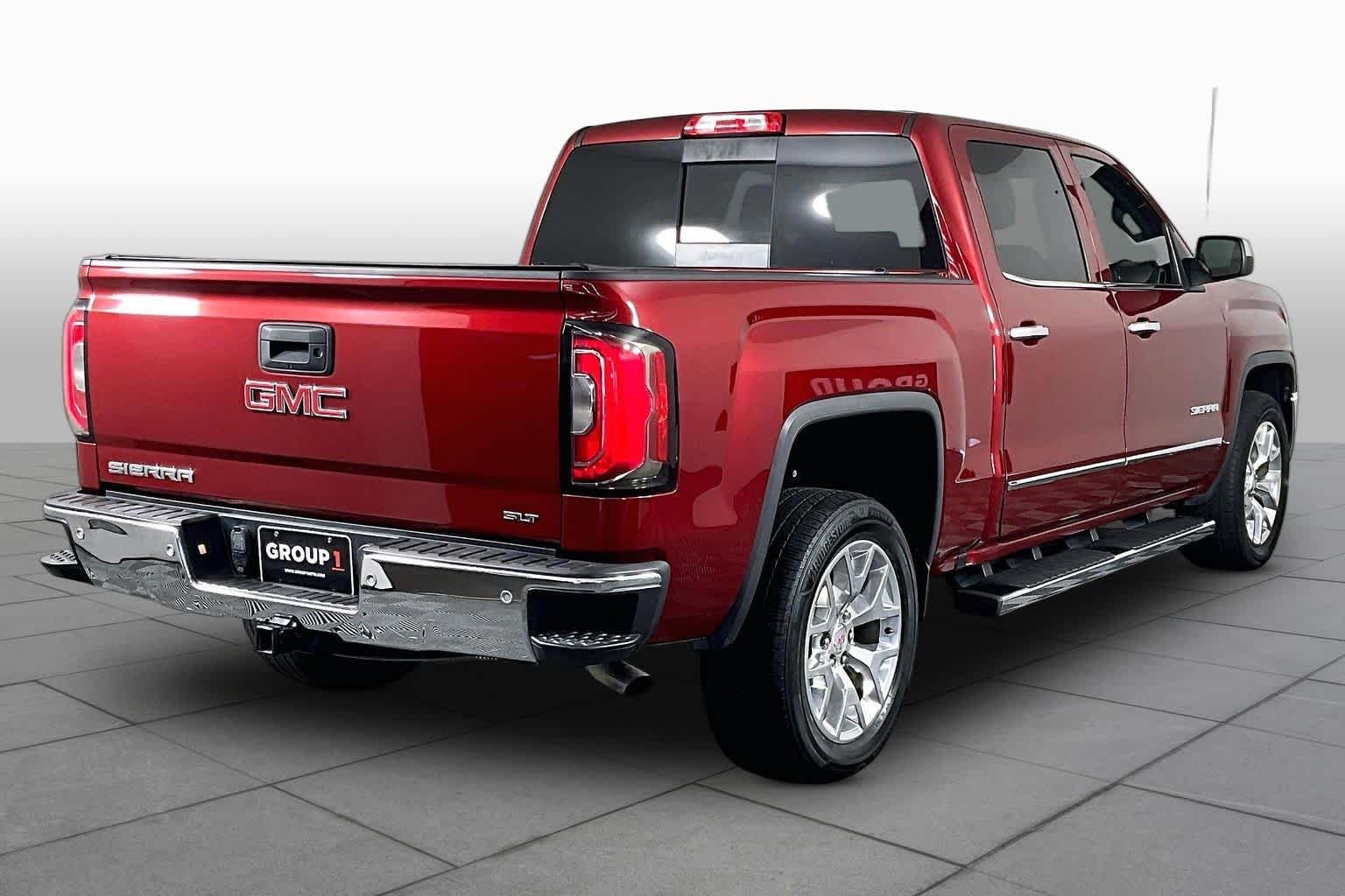 Used 2018 RED QUARTZ TINTCOAT GMC SLT image 13