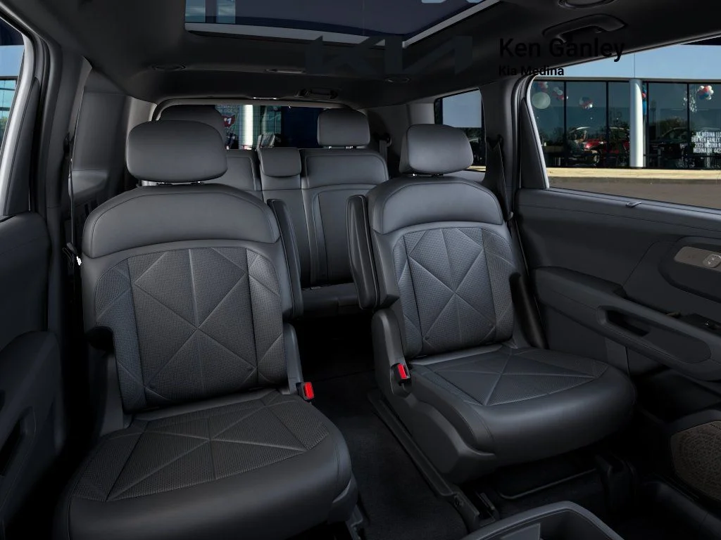 New 2027 Glacial White Pearl Kia SX image 16
