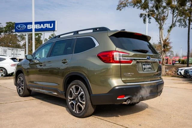 New 2026 Autumn Green Metallic Subaru Limited image 4