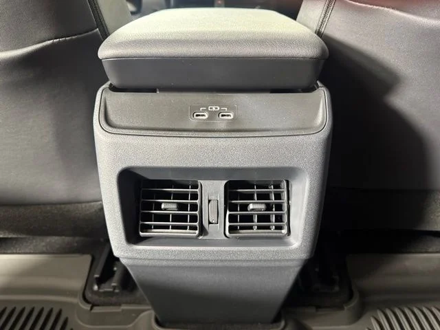 New 2026 Wind Chill Pearl <sup>1</sup> Toyota  SE image 13
