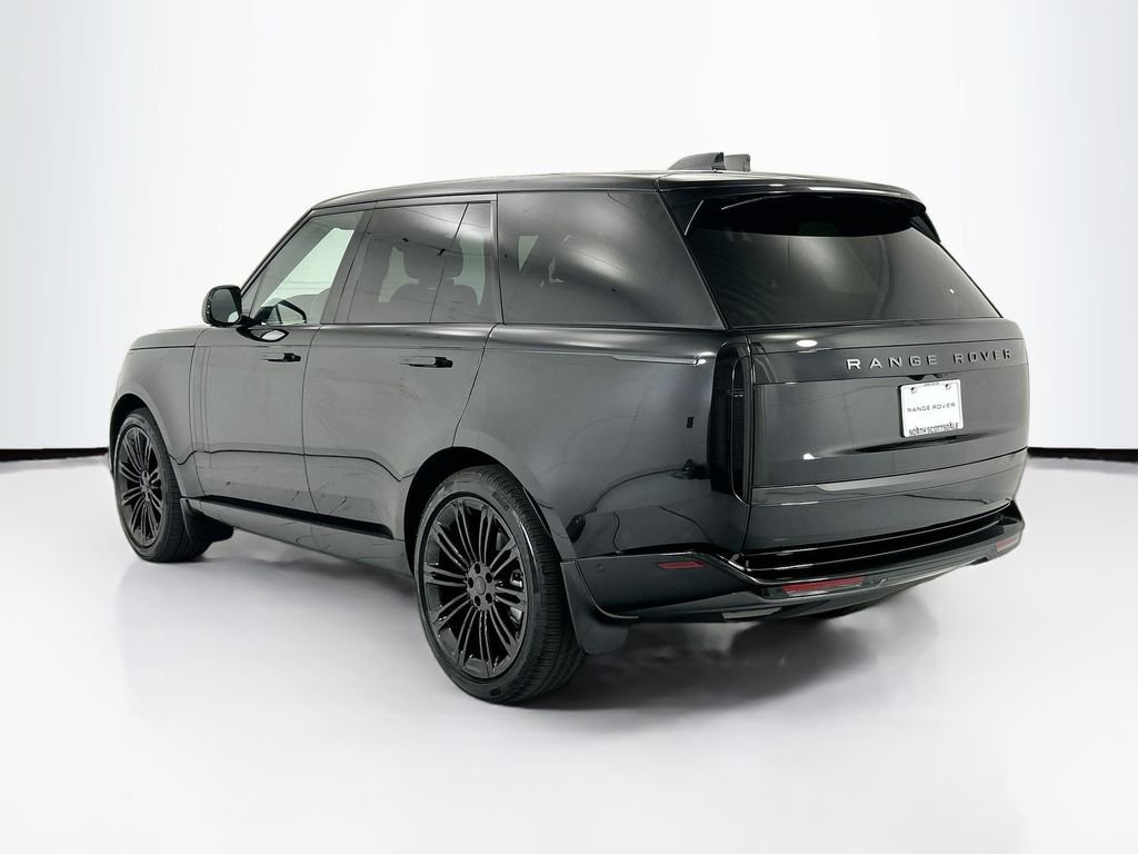 New 2026 Santorini Black Land Rover SE image 7