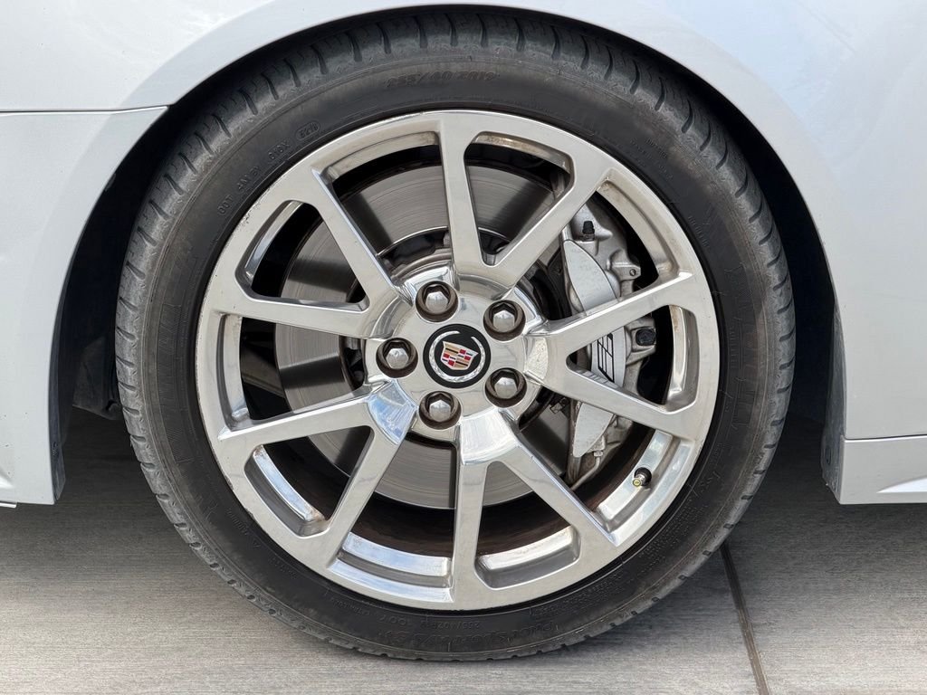 Used 2009 Silver Cadillac Base image 6