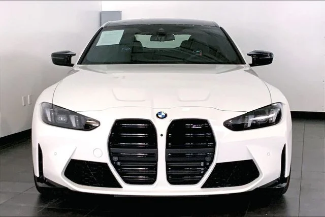 Used 2026 Alpine White BMW Competition image 3
