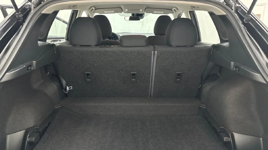 Used 2022 Black Nissan S image 13