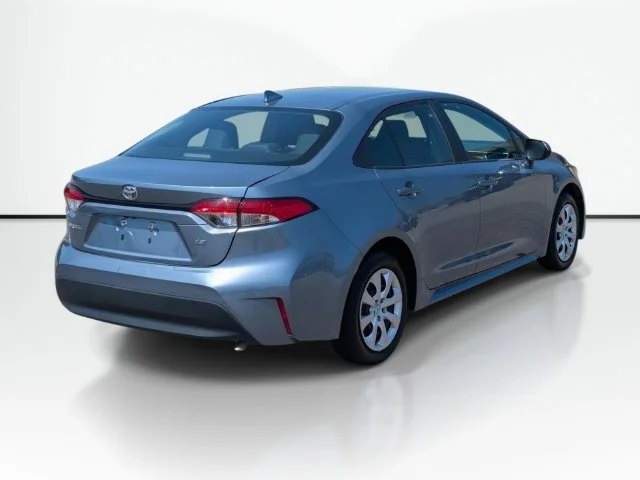 Used 2024  Toyota LE image 7