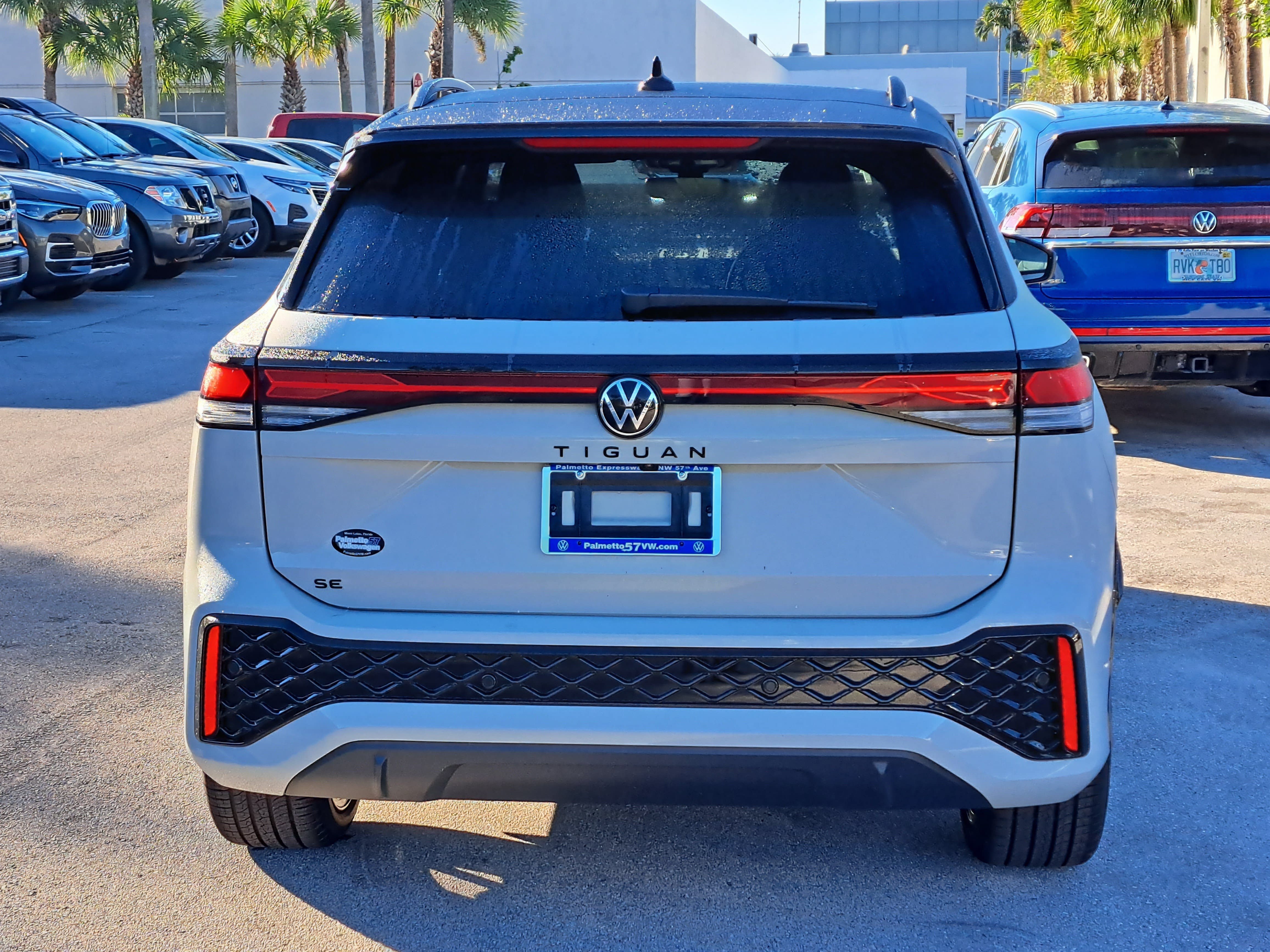New 2026 Silver Volkswagen 2.0T SE R-Line Black image 4