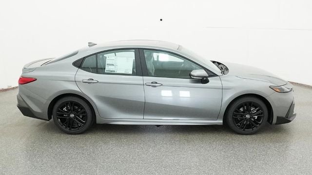 Used 2026  Toyota SE image 8