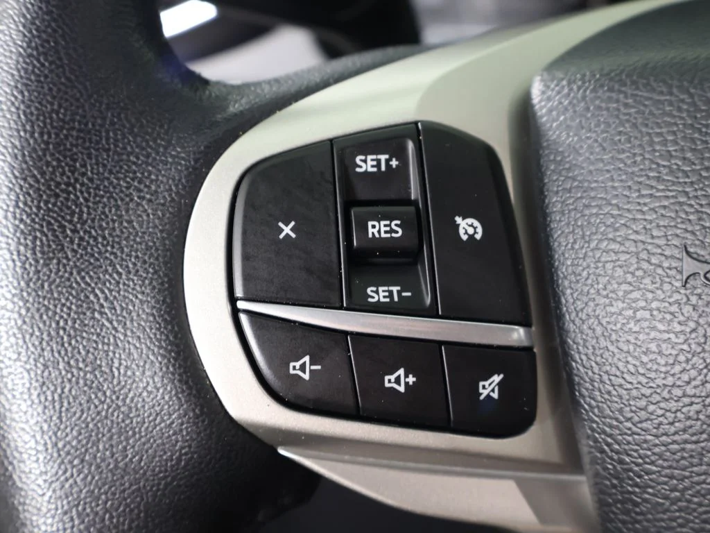 Used 2024 Blue Ford XLT image 39
