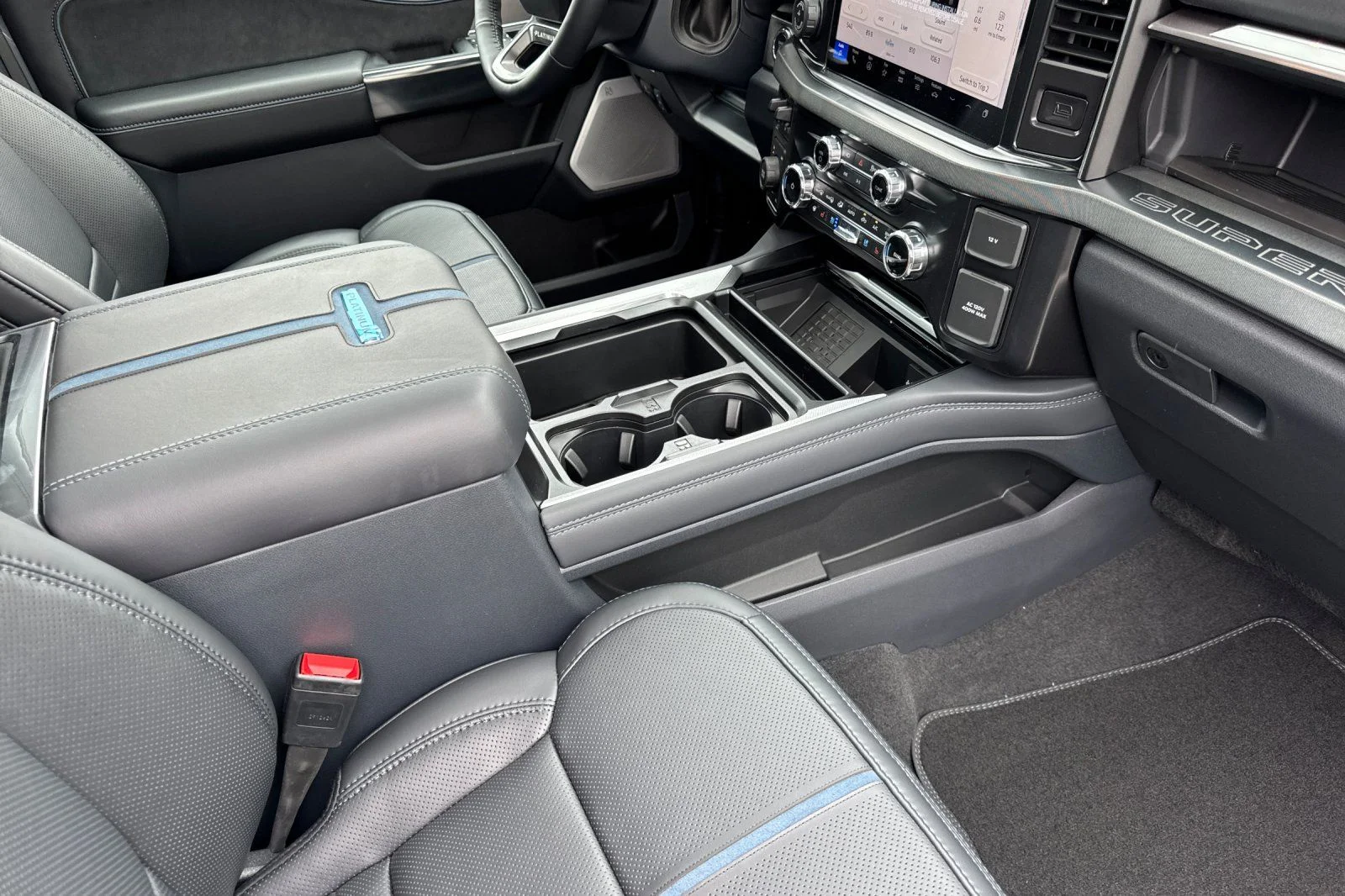 New 2026 Glacier Gray Metallic Tri-Coat Ford F-350® Platinum® image 18