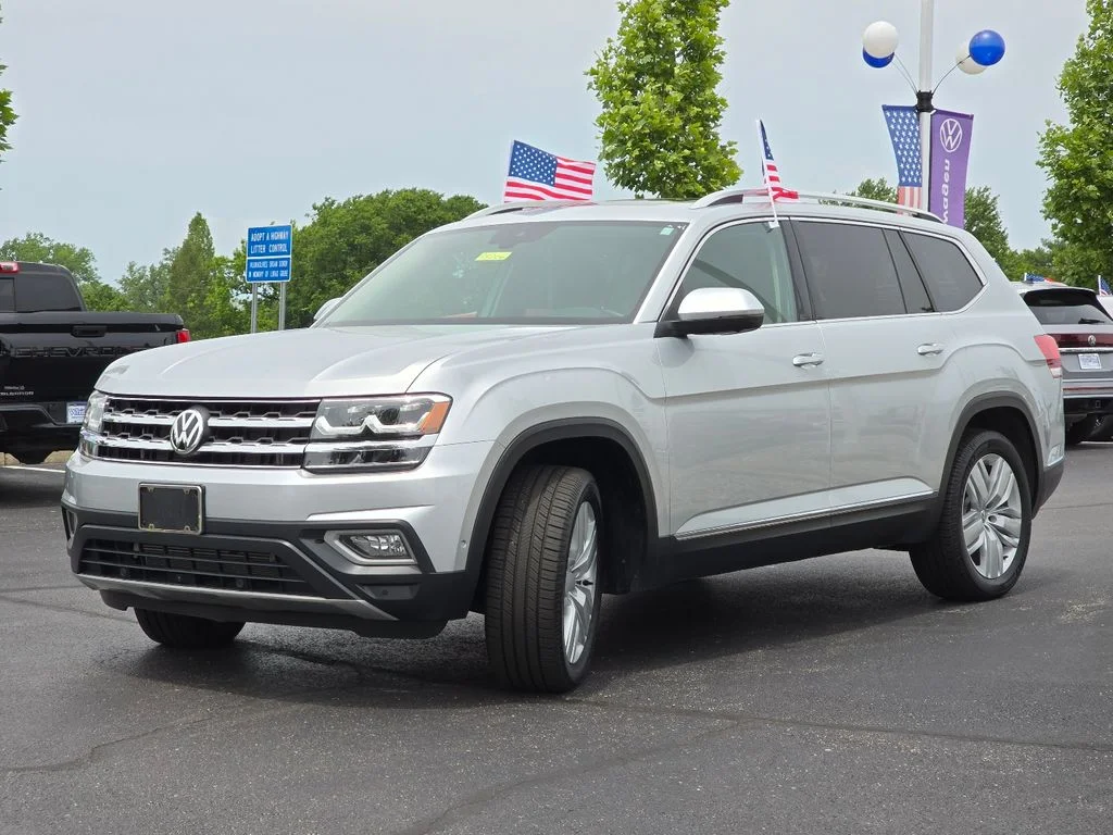 Used 2019 Silver Volkswagen SEL Premium image 21