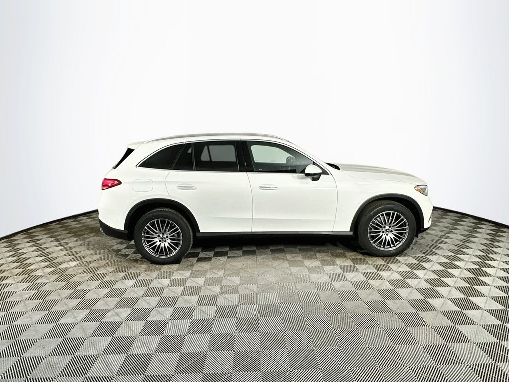 New 2026 Polar White Mercedes-Benz GLC 300 image 8