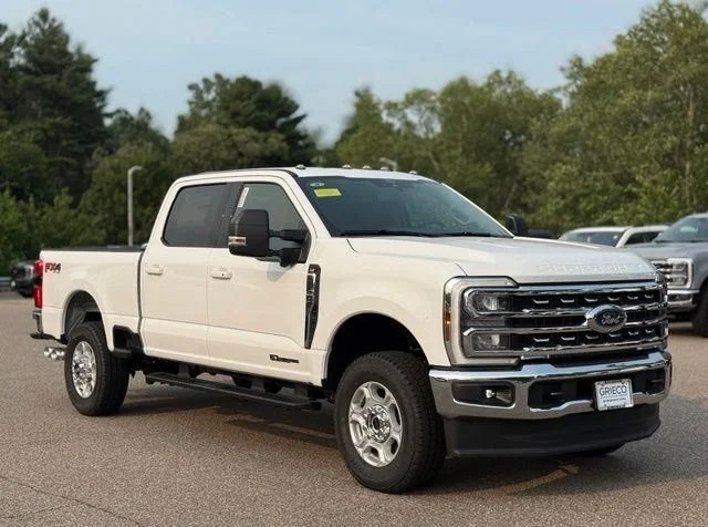 2026 Ford Super Duty F-350® XLT