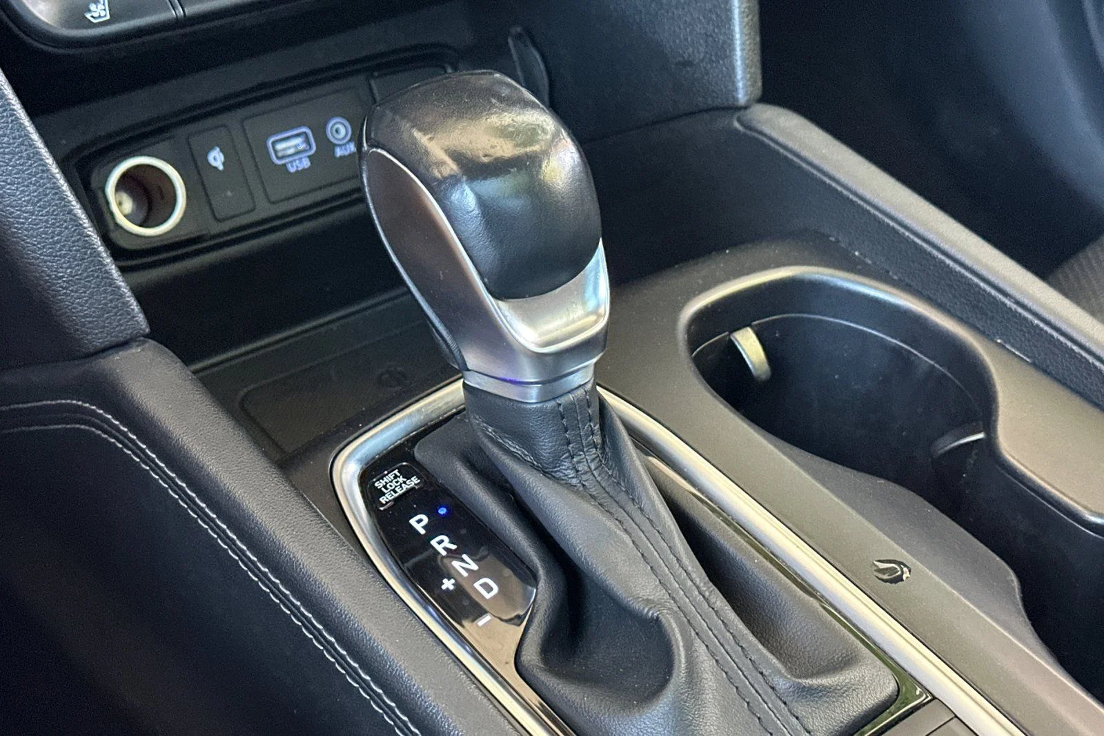 Used 2020 Gray Hyundai Limited image 22