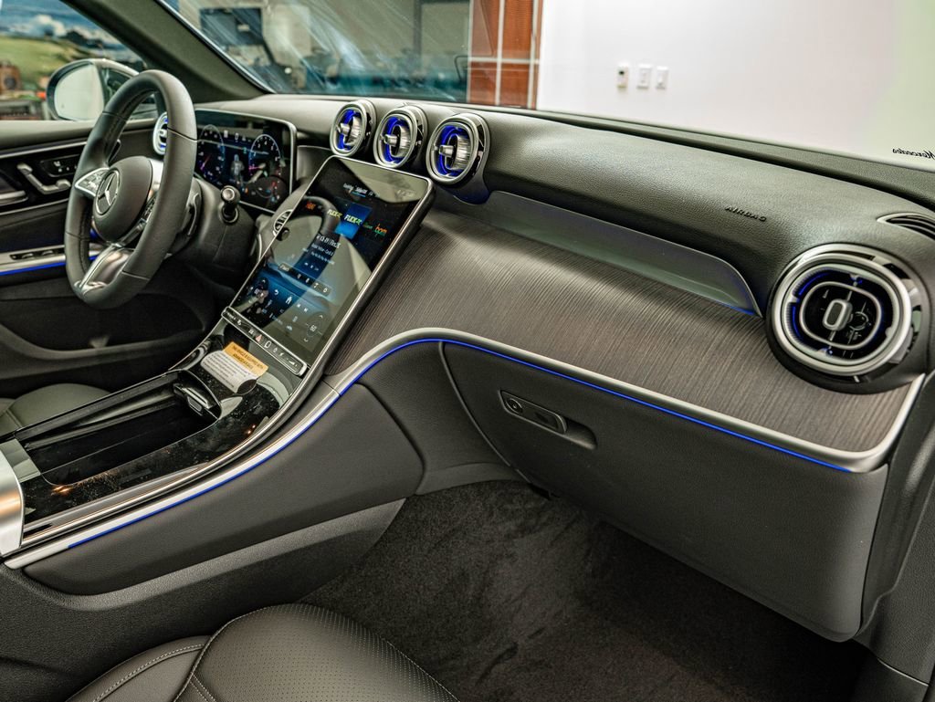 New 2026 Obsidian Black Metallic Mercedes-Benz GLC 300 image 35
