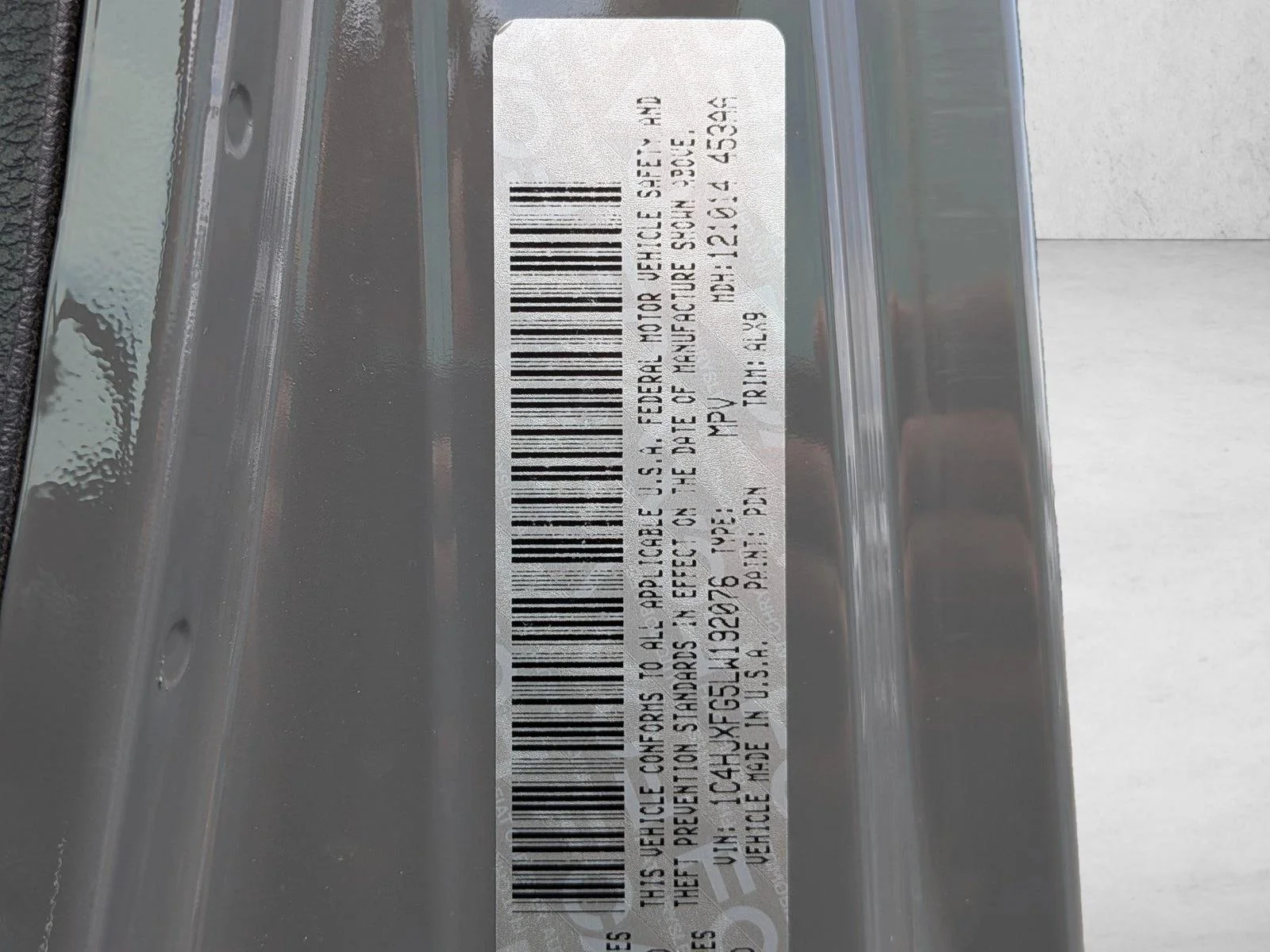 Used 2020 Sting-Gray Clearcoat Jeep Rubicon image 20