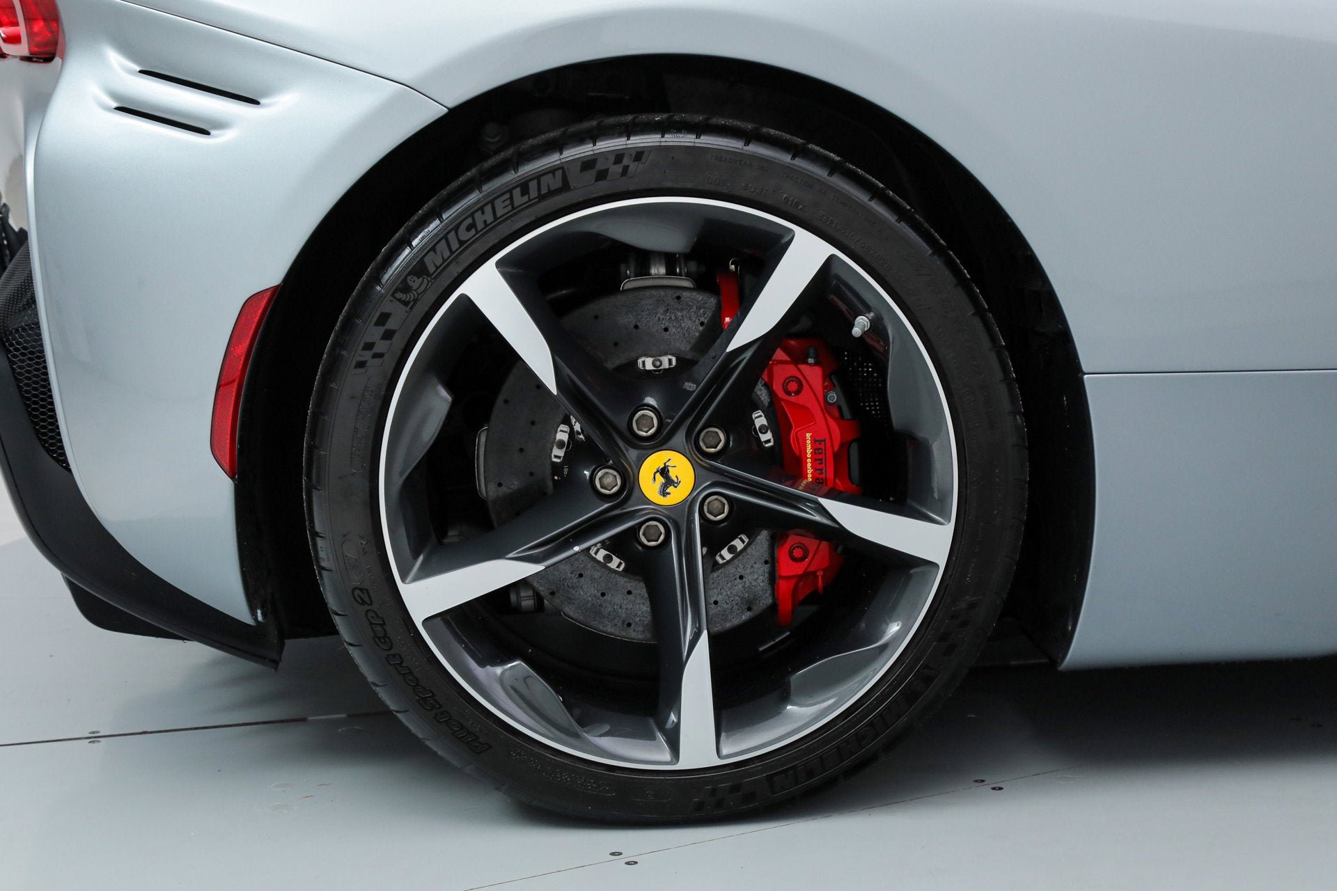 Used 2022 Grigio Titanio Ferrari  image 44