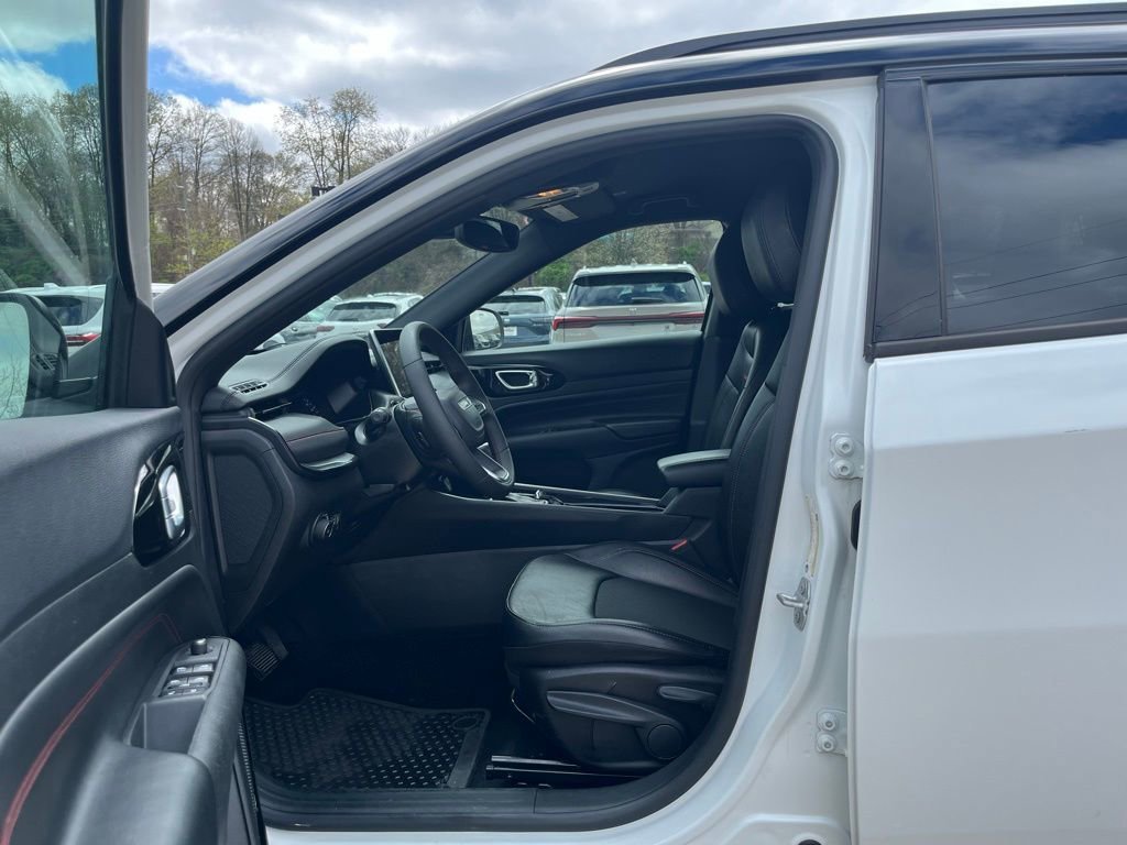 2025 Jeep Compass Trailhawk - Photo 19
