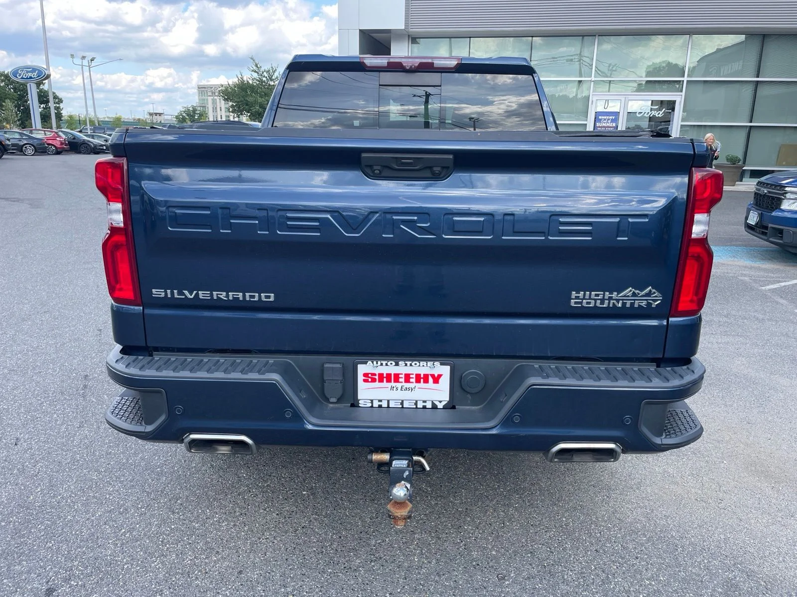 Used 2022 Blue Chevrolet High Country image 3