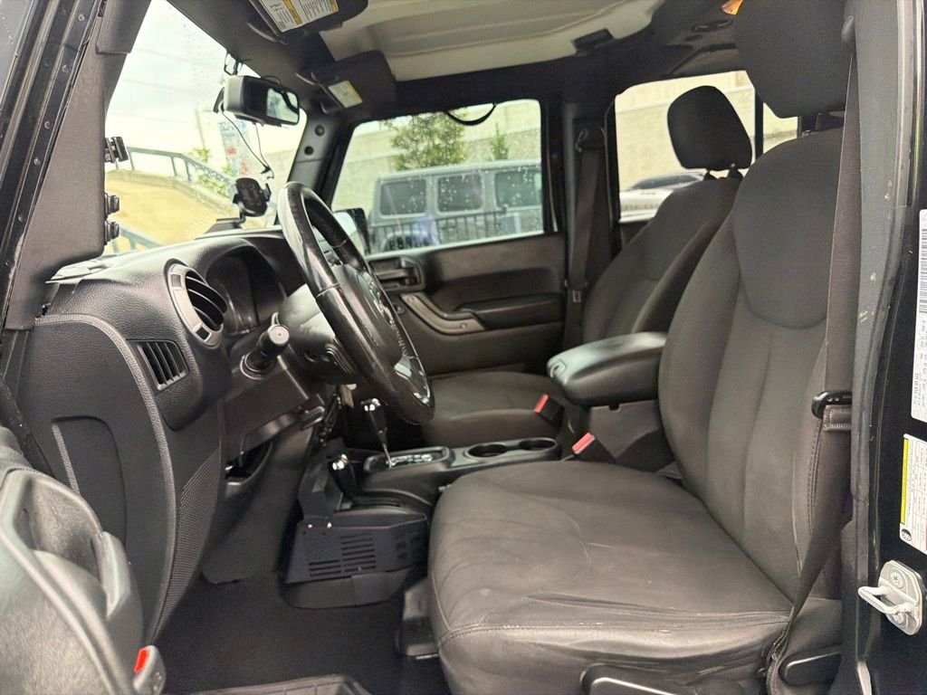 Used 2018 Black Jeep Unlimited Sport image 10