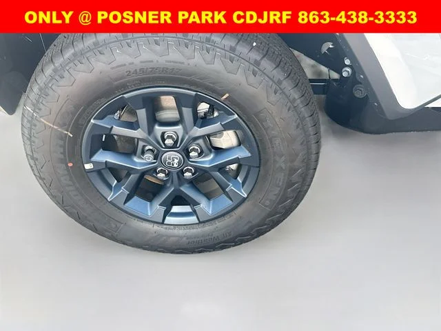 New 2026 Bright White Clear-Coat Exterior Paint Jeep  image 30