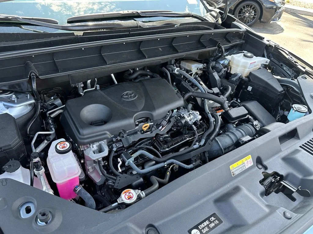 Used 2023  Toyota Limited image 35