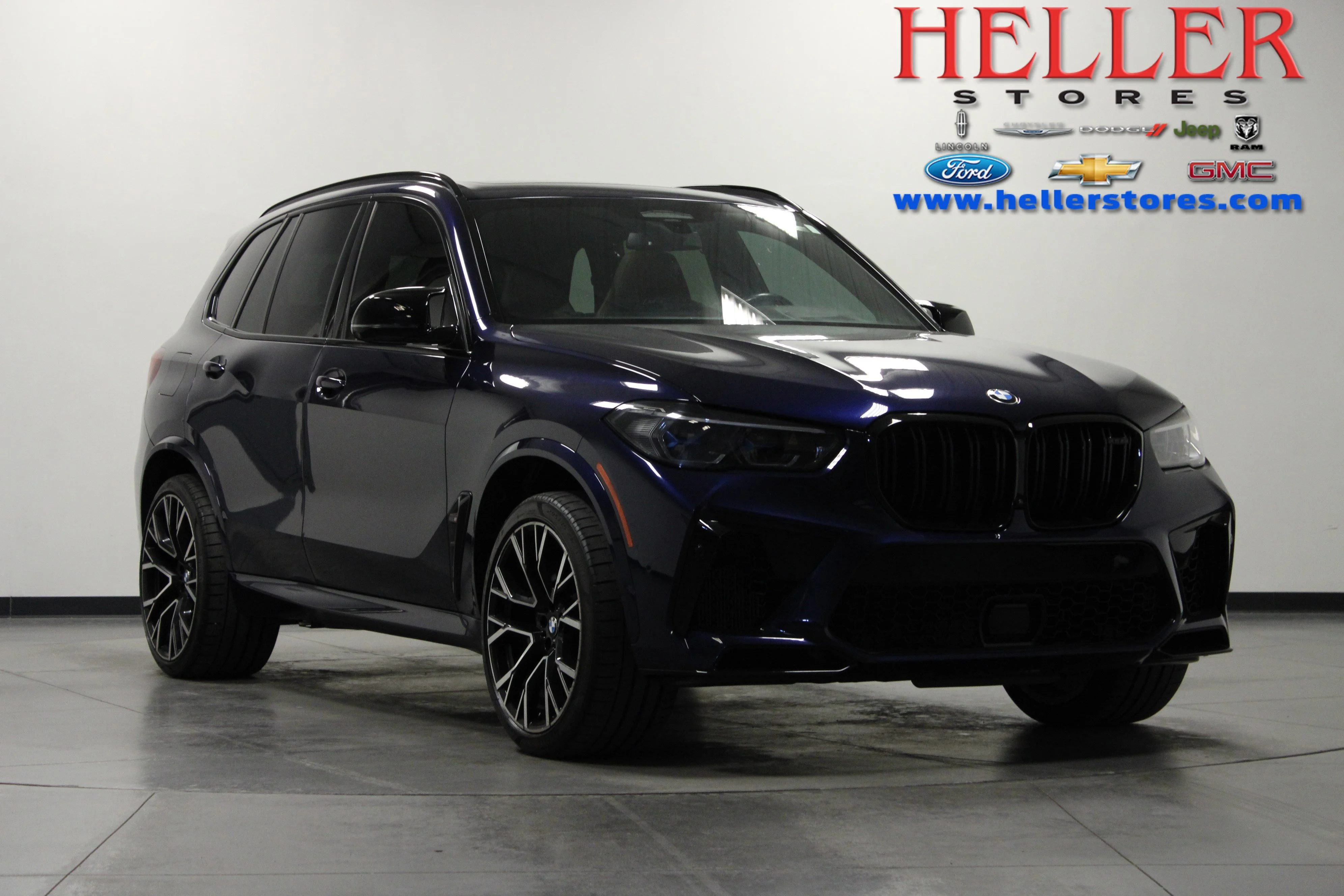 2022 BMW X5 M -'s photo