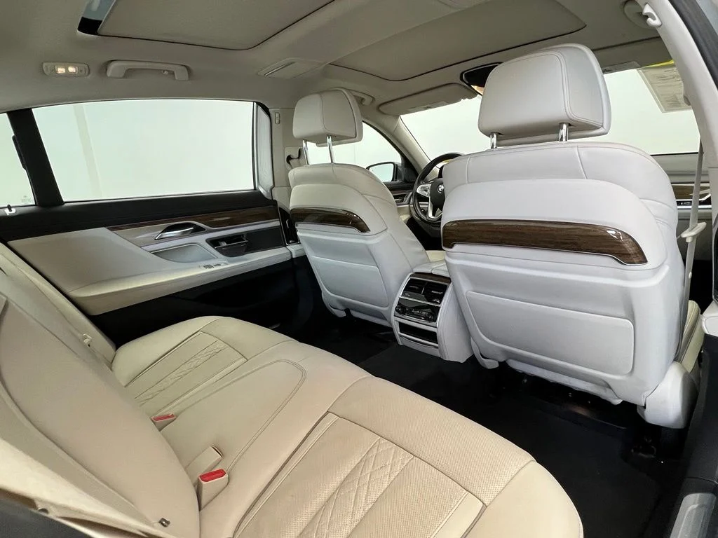 Used 2019 Gray BMW 740i image 8