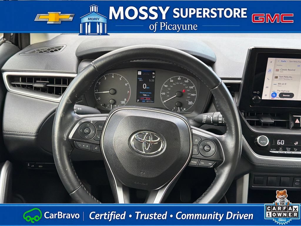 2025 Toyota Corolla Cross LE - Photo 16
