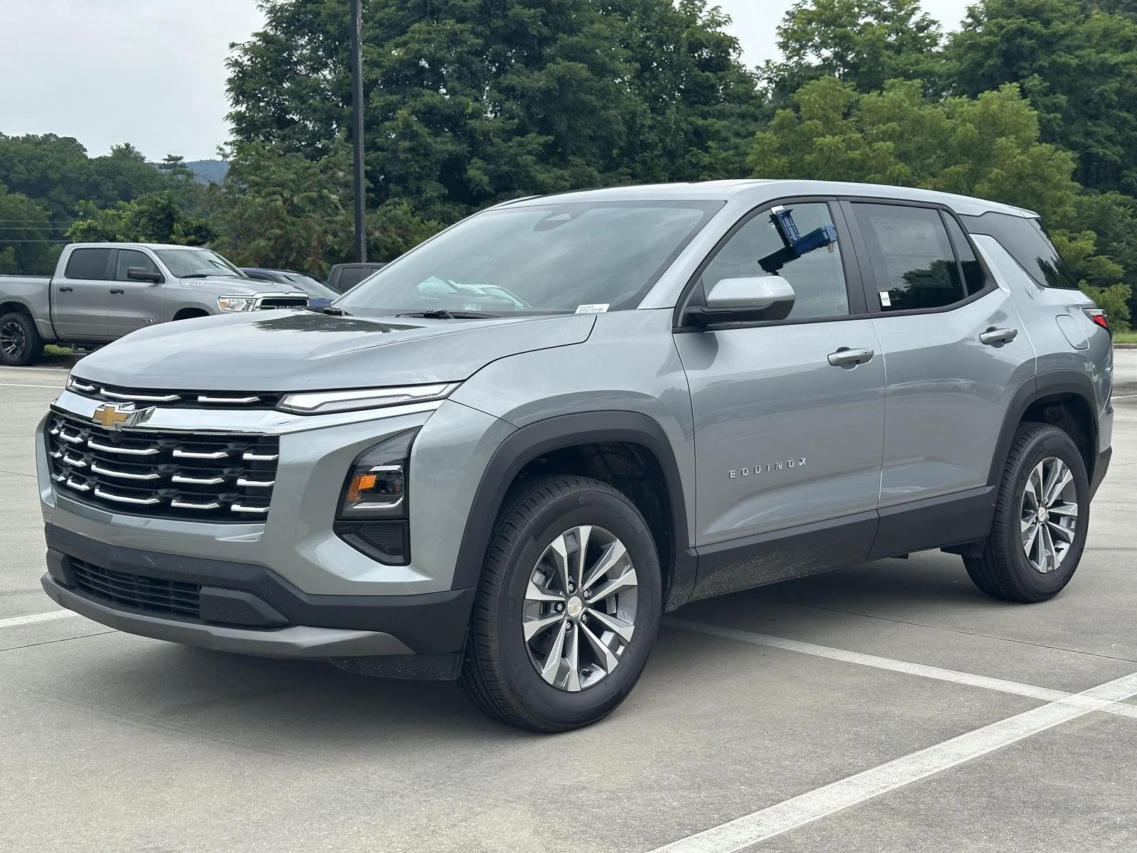 2027 Chevrolet Equinox LT - Photo 3