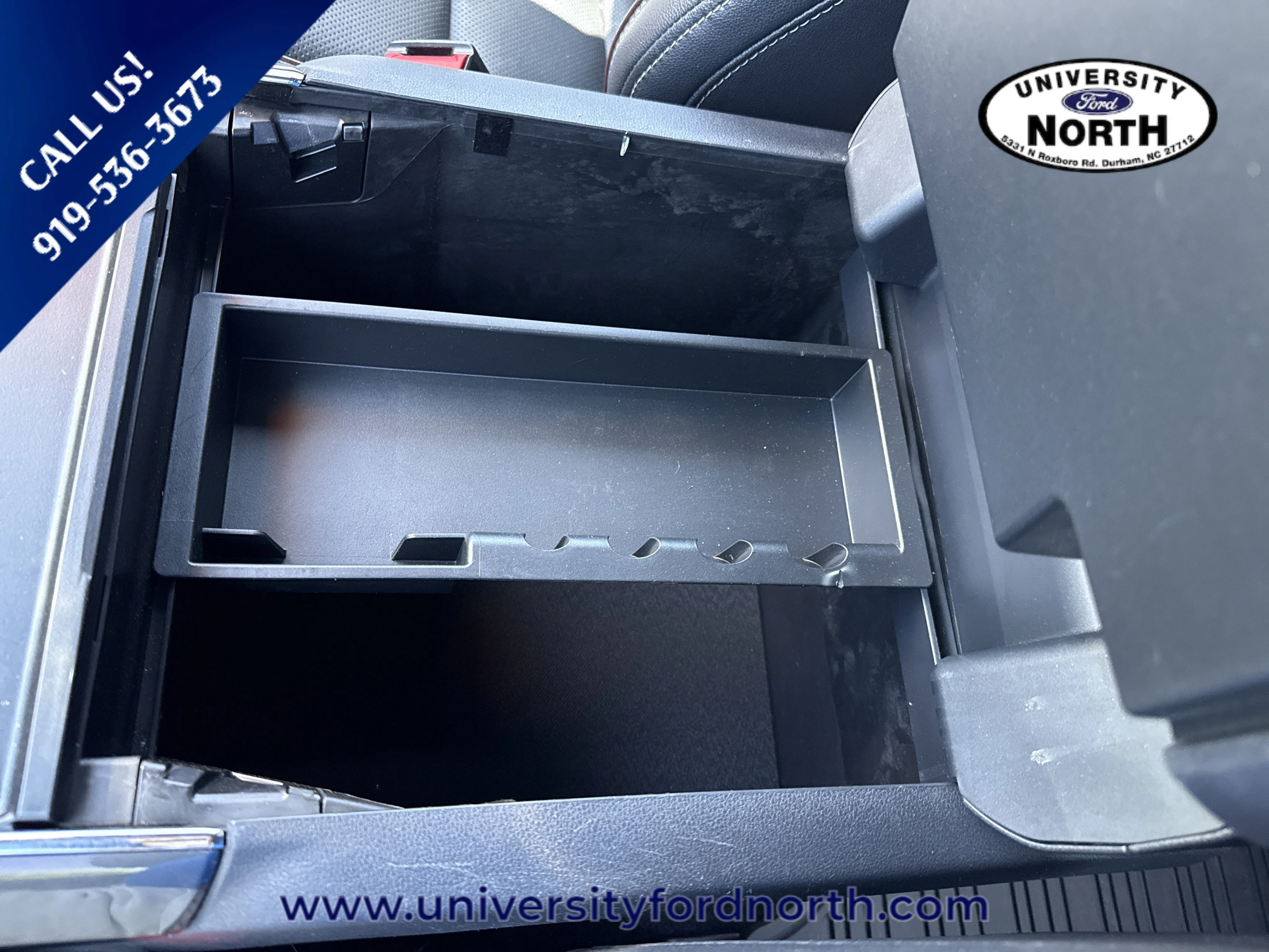 Used 2022 Agate Black Metallic Ford LARIAT image 40