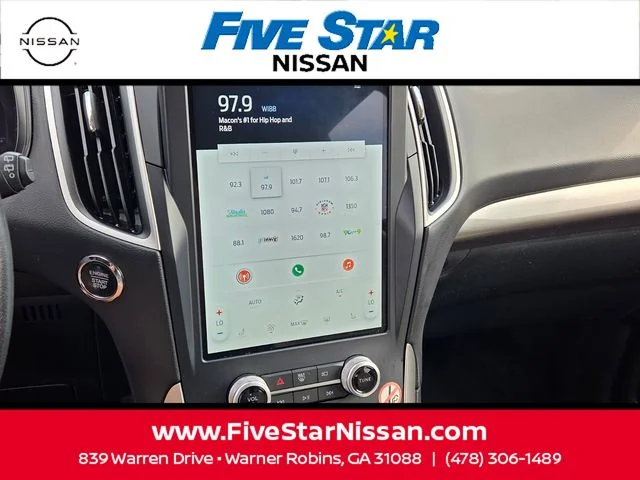 Used 2023 Silver Ford SEL image 19
