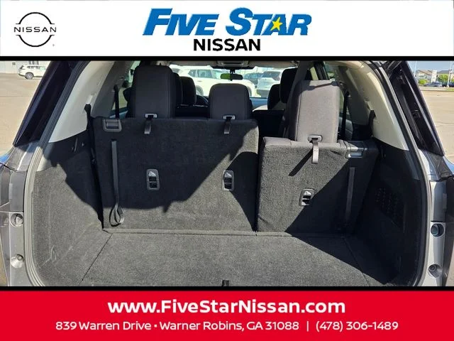 Used 2024 Gray Nissan S image 11