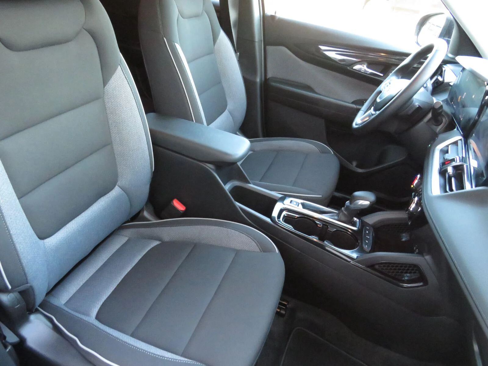 Used 2026 Mosaic Black Metallic Chevrolet LT image 26