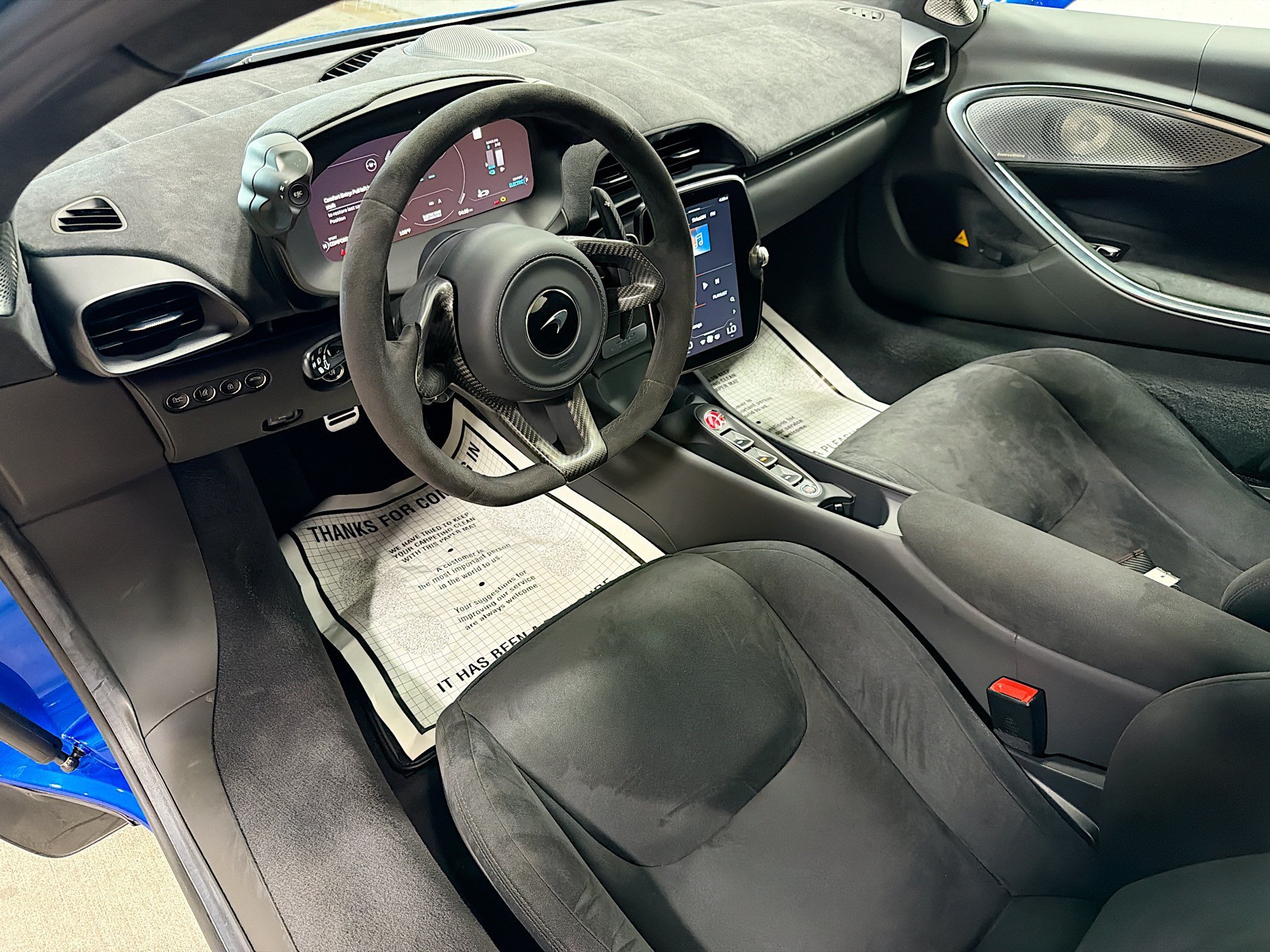 Used 2024 Vega Blue McLaren Base image 4
