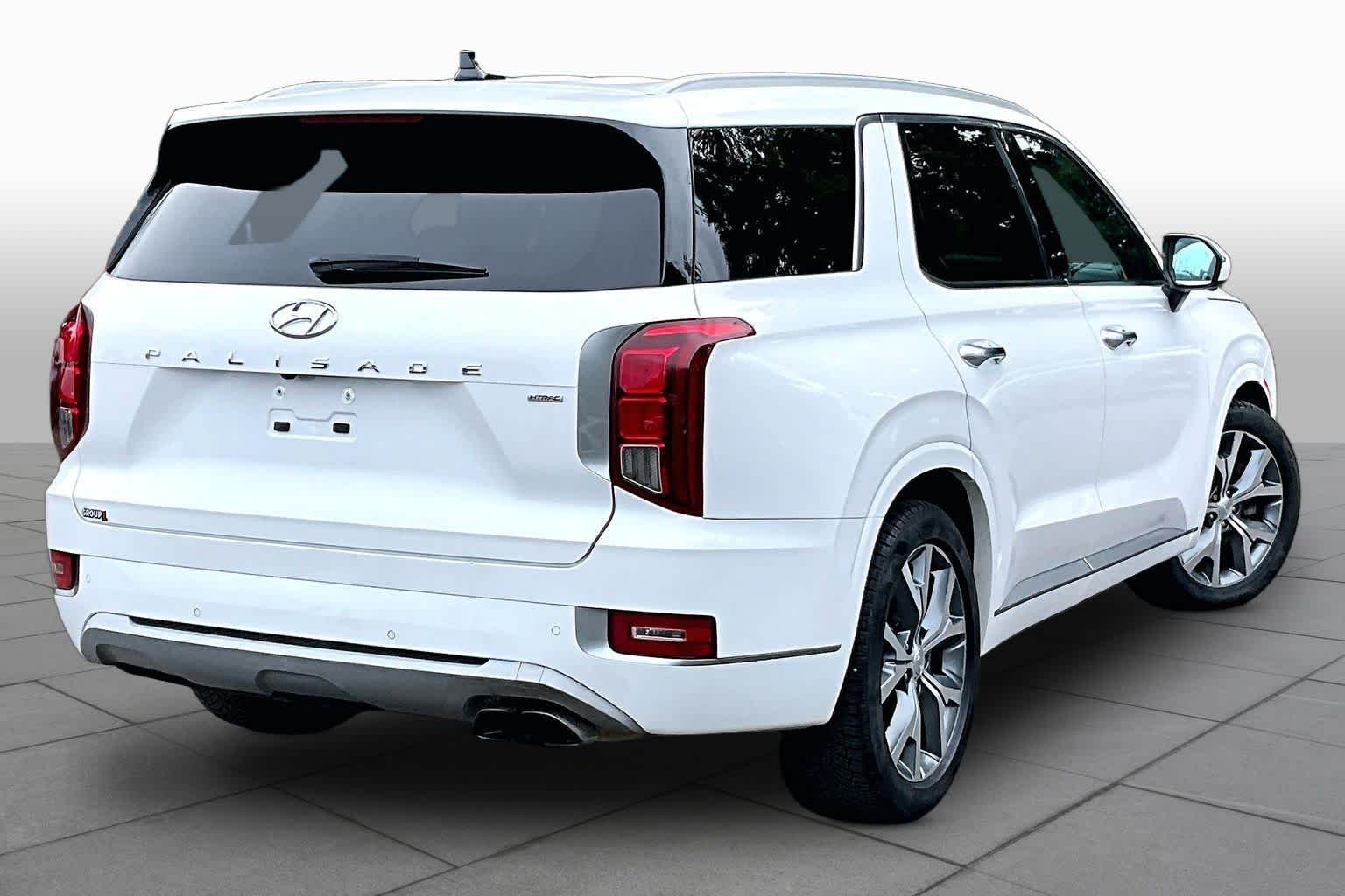 Used 2021 Hyper White Hyundai Limited image 13